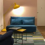 Lovely Suite In The Heart Of Shopping District